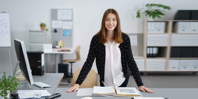 asesoria para autonomos en Valencia – chica joven asesoria para autonomos en Valencia - chica joven
