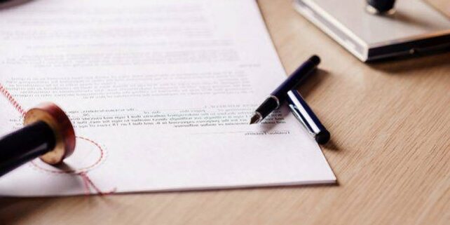 abogado para herencias en Valencia - documento legal