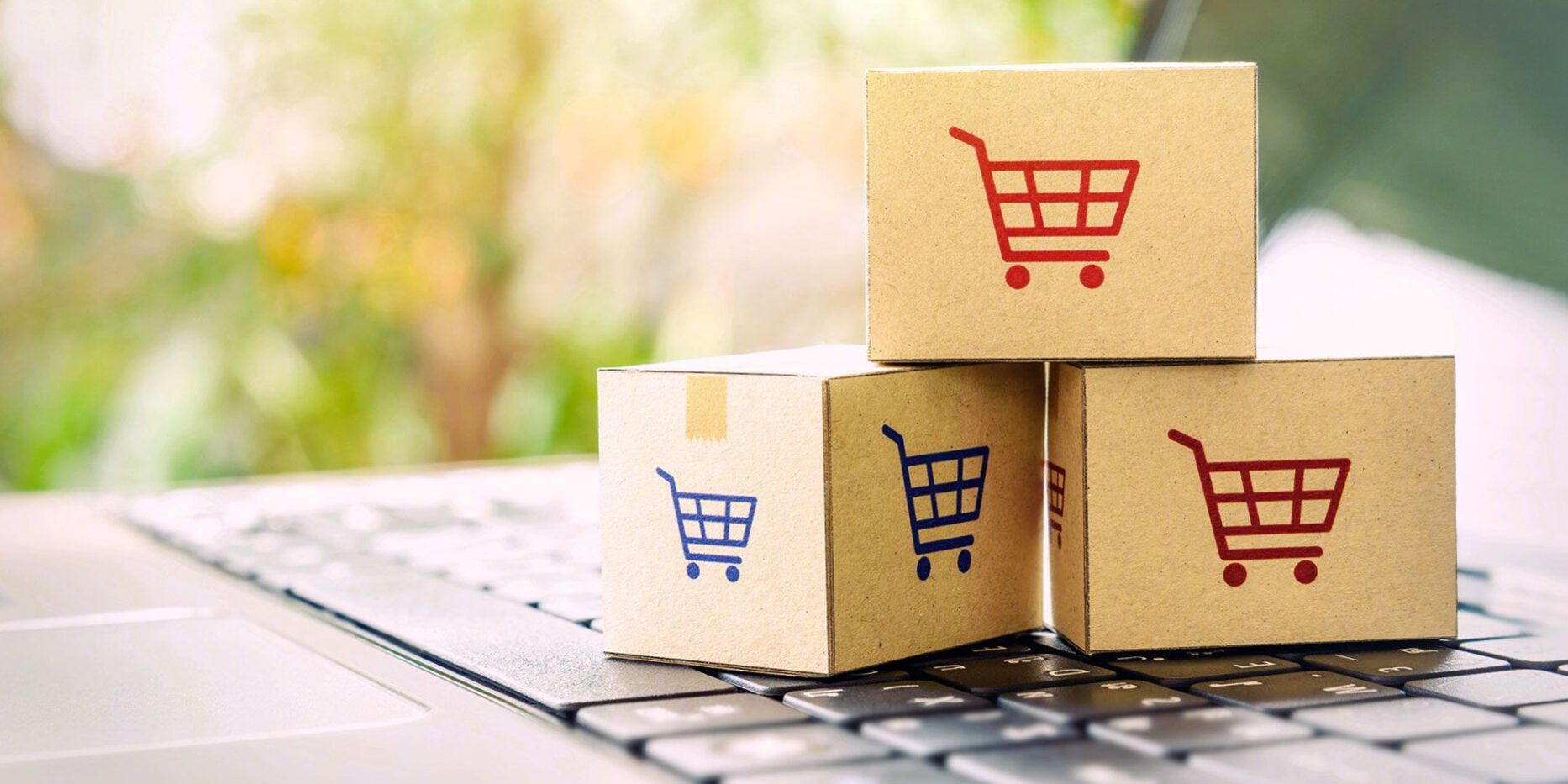 asesoría legal para comercio online en Valencia - cajitas de compra