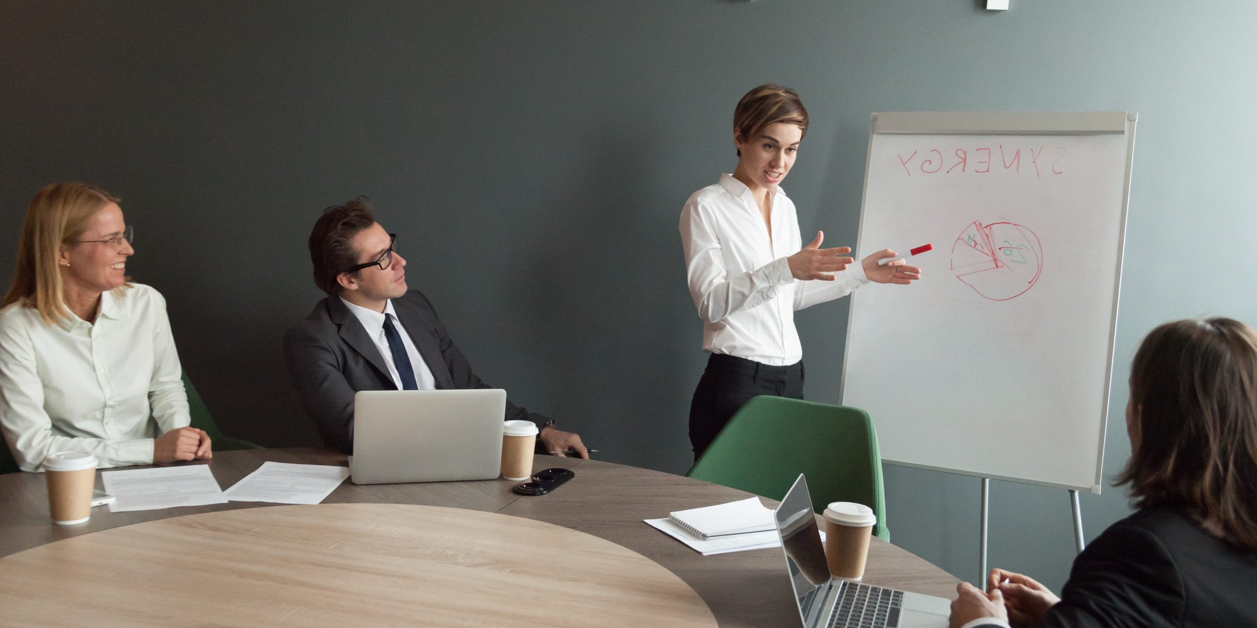 asesoria financiera externa valencia para medianas empresas - reunion