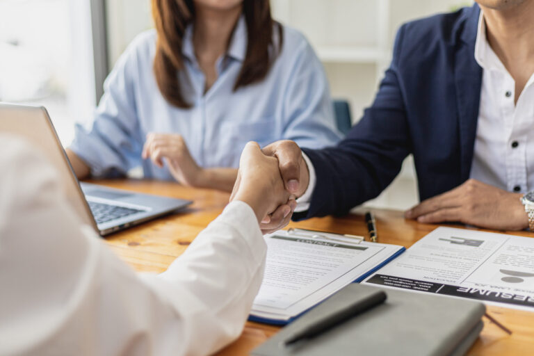 asesoría-para-autónomos-en-valencia-manos asesoría-para-autónomos-en-valencia-manos