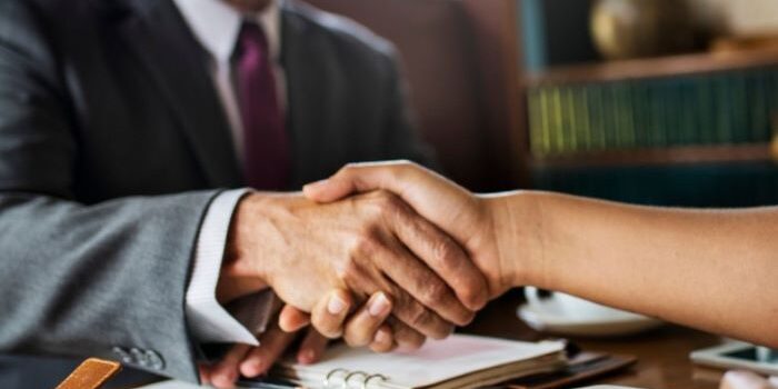 Asesoramiento notarial en Valencia – Apretón Asesoría especializada en SL en Valencia - Azul